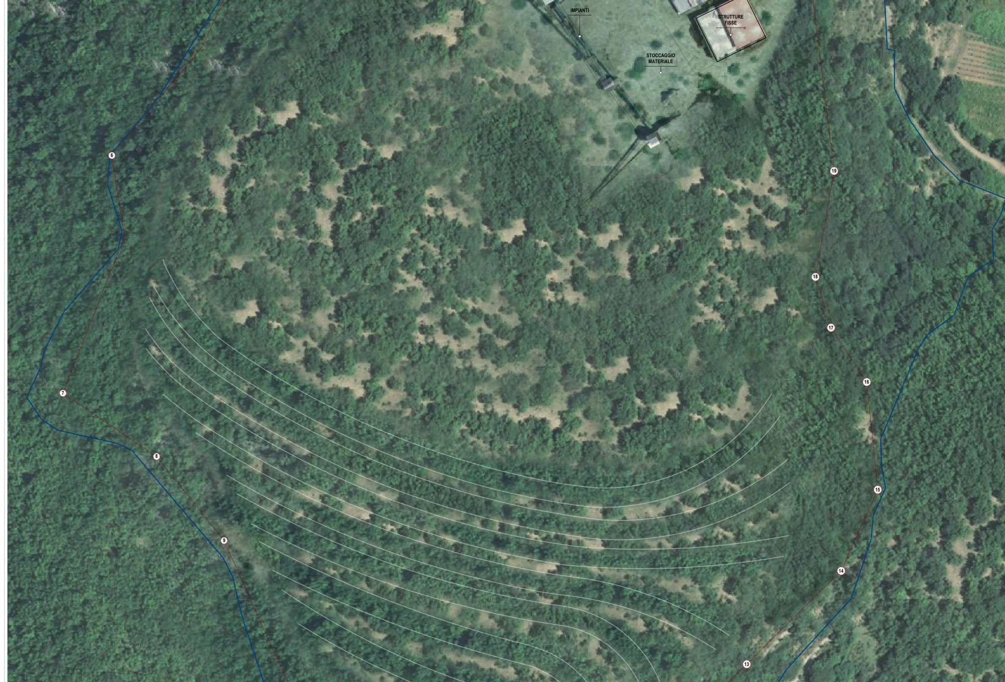 Planimetria del ripristino ambientale previsto per la cava, con gradoni e vegetazione